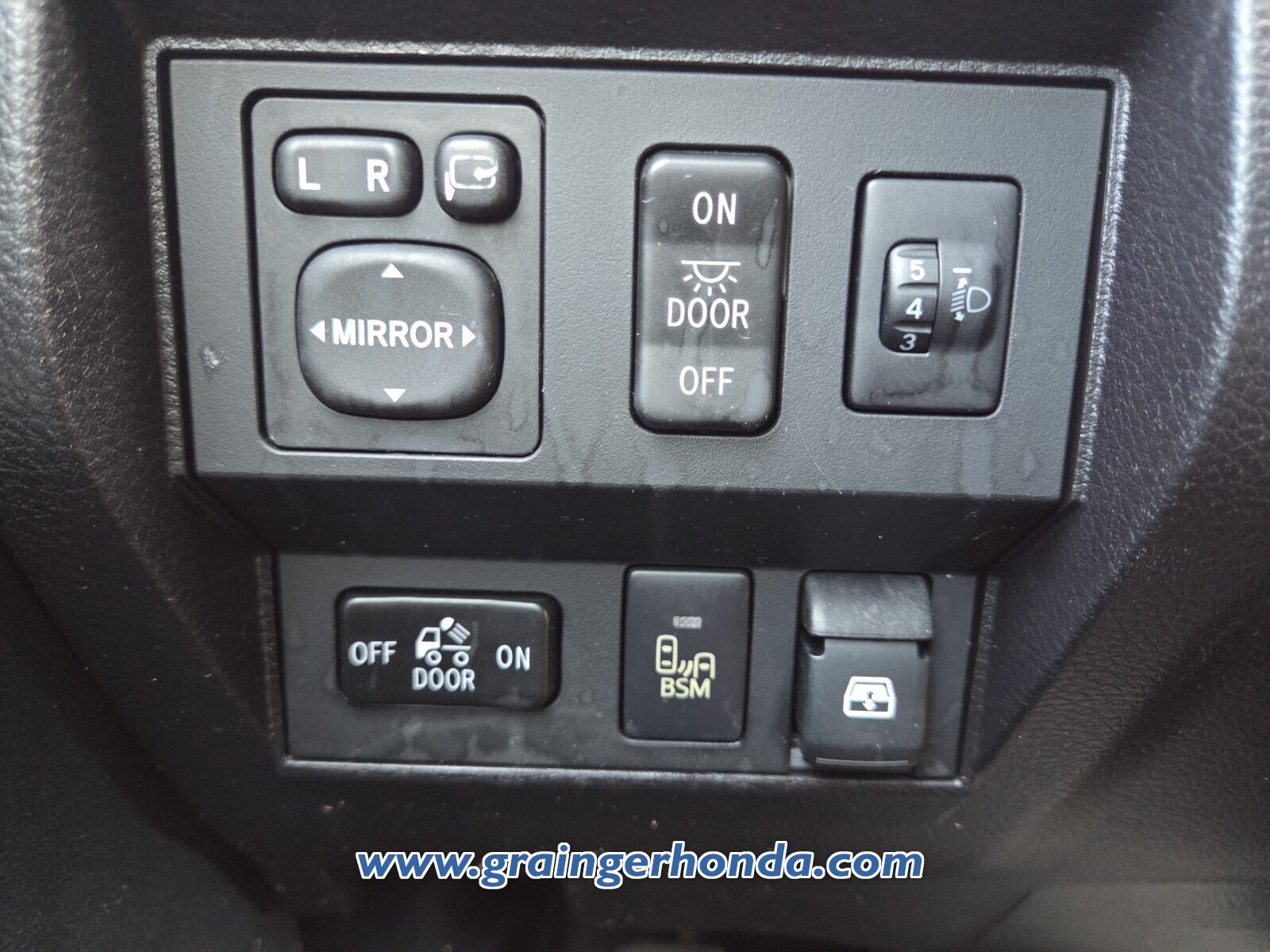 Used 2015 Toyota Tundra 1794 Edition AWD/4WD image 20