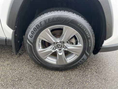 Certified 2022 Toyota RAV4 LE image 11