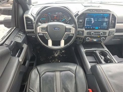 Used 2022 Ford F250 Platinum image 10
