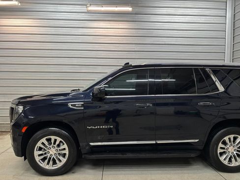 Used 2021 GMC Yukon SLT AWD/4WD image 3