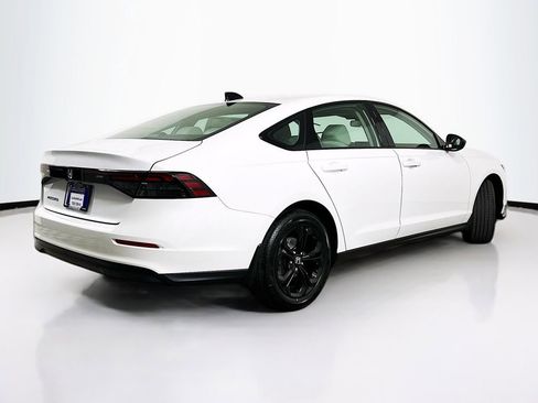 Certified 2025 Honda Accord SE image 7