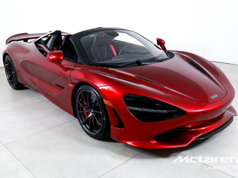 New 2026 McLaren 750S image 4