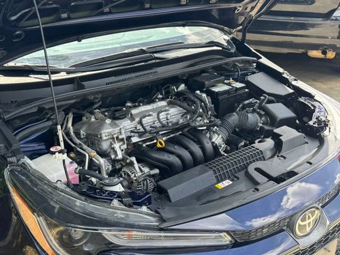 Used 2021 Toyota Corolla LE FWD image 12
