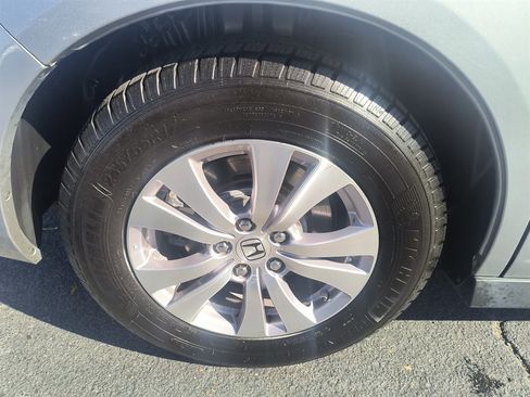 Used 2016 Honda Odyssey SE image 11