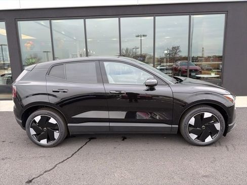 New 2025 Volvo EX30 Ultra w/ Protection Package Premier image 2