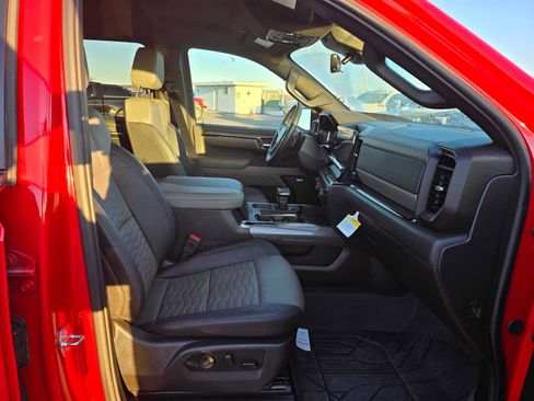 Certified 2024 Chevrolet Silverado 1500 ZR2 w/ Technology Package image 11