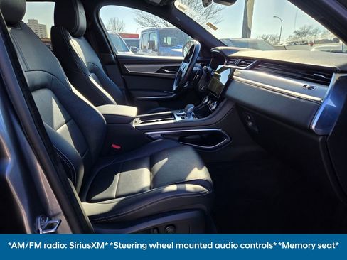 Used 2024 Jaguar F-PACE R-Dynamic S image 11
