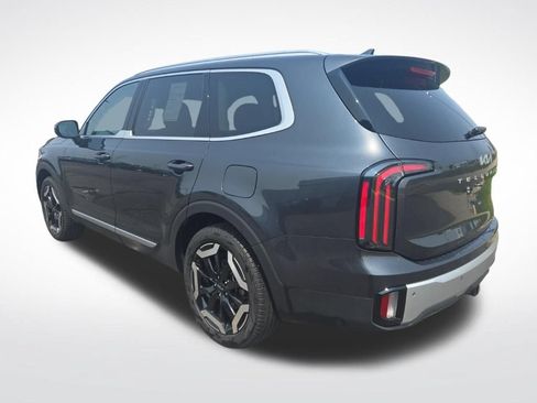 Used 2024 Kia Telluride EX w/ EX Captain's Chair Package AWD/4WD image 6