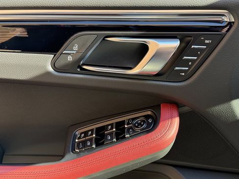 New 2026 Porsche Macan S image 16