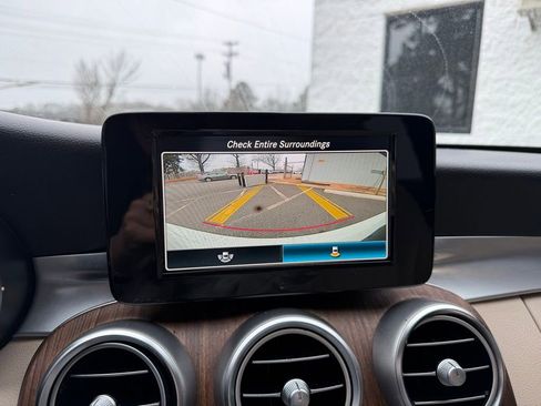 Used 2019 Mercedes-Benz C 300 4MATIC Sedan w/ Premium Package image 10