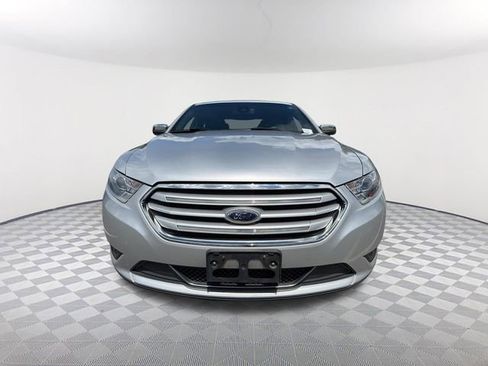 Used 2019 Ford Taurus Limited FWD image 2