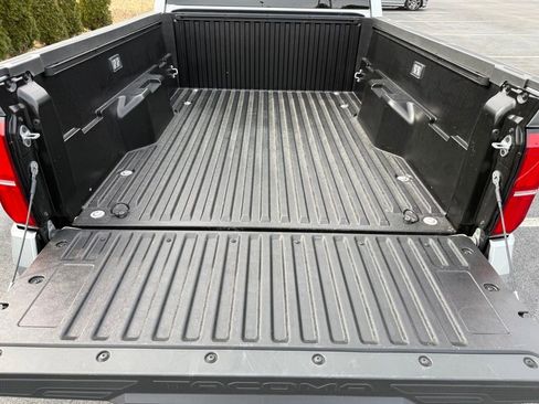 Used 2024 Toyota Tacoma TRD Sport image 37