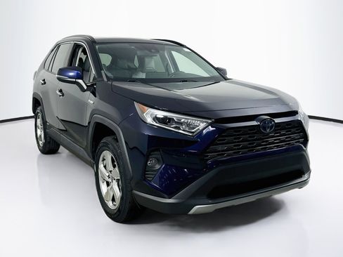 Used 2021 Toyota RAV4 Limited AWD/4WD image 3