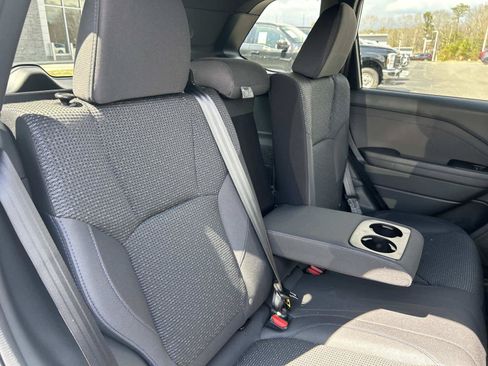 Used 2025 Subaru Forester Premium AWD/4WD image 16