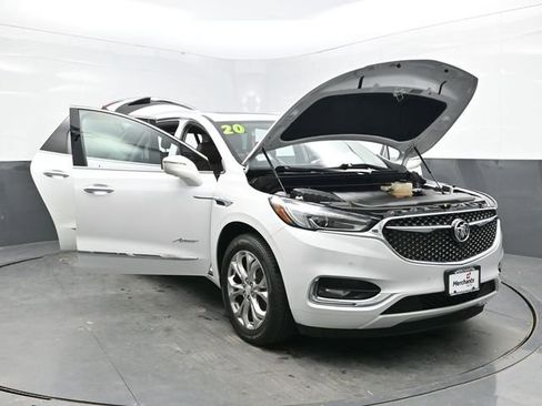 Used 2020 Buick Enclave Avenir w/ Avenir Technology Package image 42