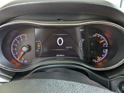 Used 2014 Jeep Grand Cherokee Laredo w/ Quick Order Package 23E AWD/4WD image 5
