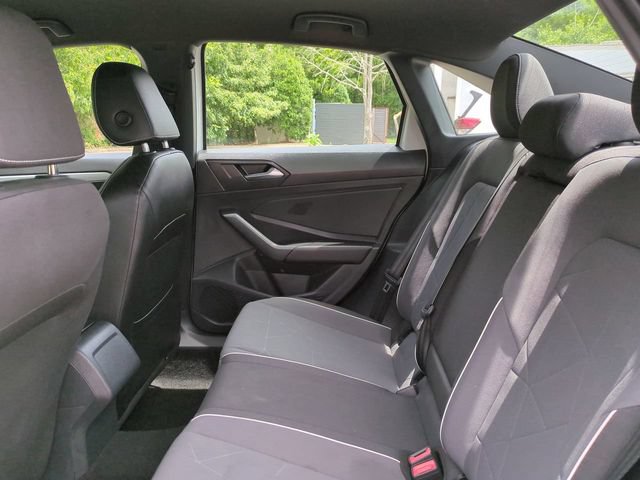 Used 2025 Volkswagen Jetta Sport FWD image 13