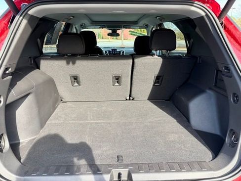 Used 2024 Chevrolet Equinox LT image 17