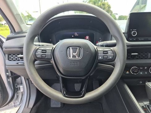 Used 2025 Honda Accord SE image 22