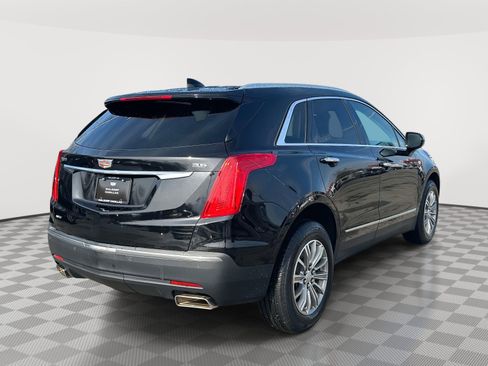 Used 2017 Cadillac XT5 Luxury w/ Driver Awareness Package image 6