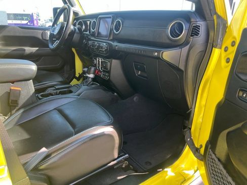 Used 2023 Jeep Wrangler Unlimited Rubicon 4xe w/ Steel Bumper Group AWD/4WD image 42