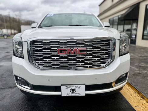 Used 2019 GMC Yukon XL Denali w/ Open Road Package image 7