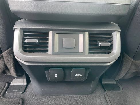 Used 2023 Ford F150 Lariat AWD/4WD image 59