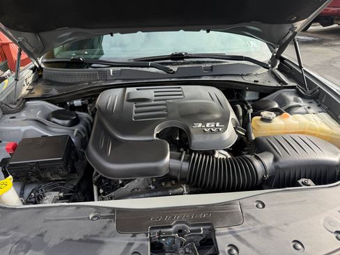 Used 2017 Dodge Charger SXT w/ AWD Premium Group image 24