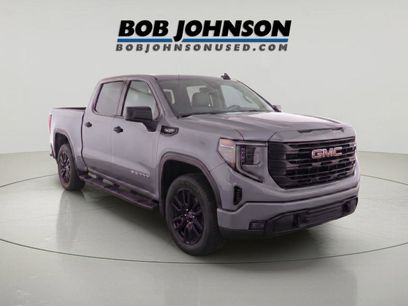 Certified 2024 GMC Sierra 1500 Pro w/ Graphite Edition