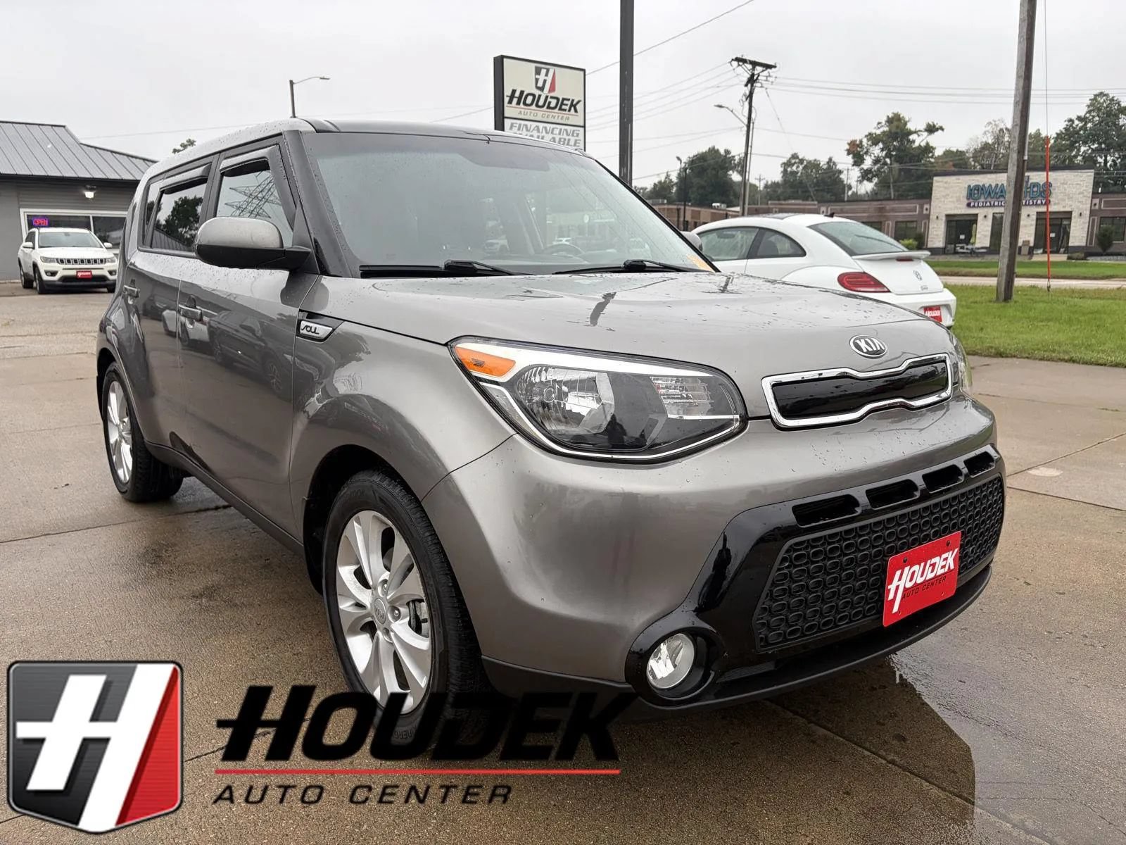 Used 2016 Kia Soul + w/ Primo Package FWD image 1