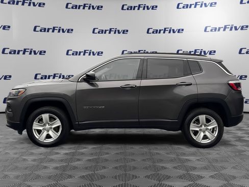 Used 2022 Jeep Compass Latitude AWD/4WD image 2