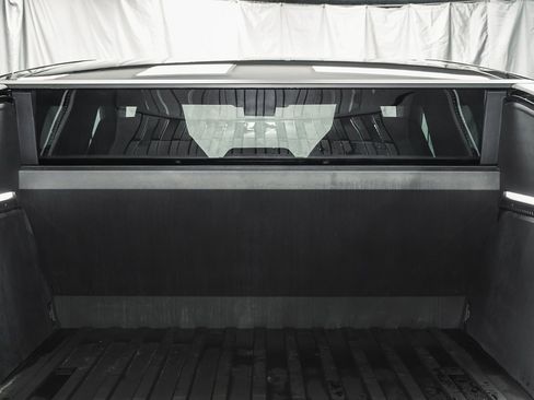 Used 2025 Tesla Cybertruck AWD Crew Cab image 87