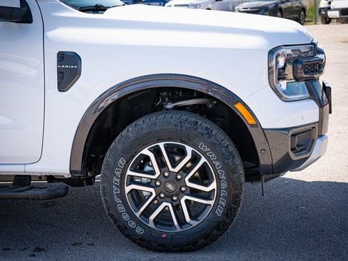 Used 2024 Ford Ranger Lariat w/ FX4 Off-Road Package AWD/4WD image 5