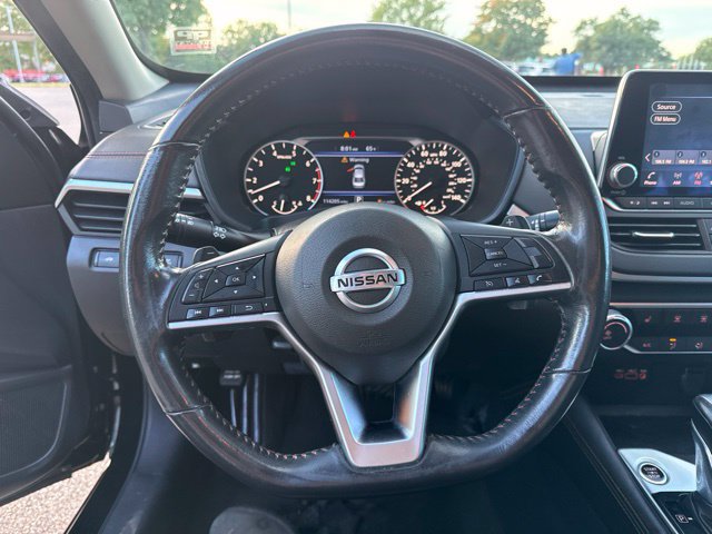 Used 2022 Nissan Altima 2.5 SR w/ Midnight Edition Package FWD image 31