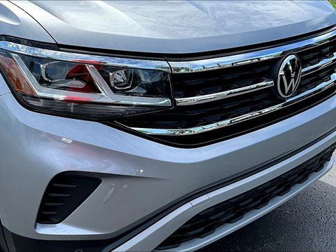 Used 2023 Volkswagen Atlas Cross Sport SE AWD/4WD image 32