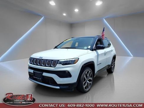 Used 2025 Jeep Compass Limited w/ Elite Group AWD/4WD image 8