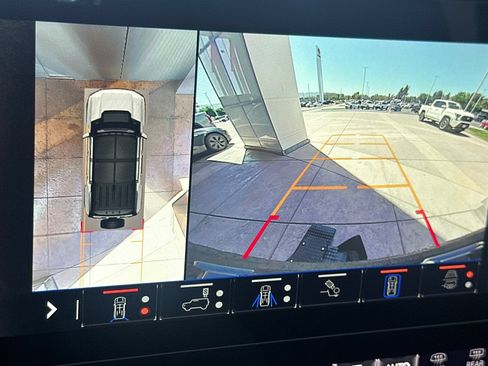 Used 2025 GMC Hummer EV 2X AWD/4WD image 24
