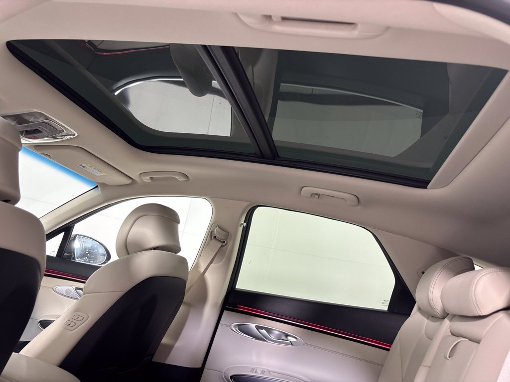 New 2027 Genesis GV70 2.5T Select AWD/4WD image 20