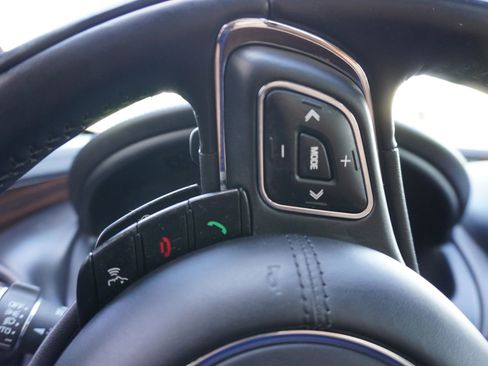 Used 2013 Jaguar XJ L Portfolio AWD/4WD image 24