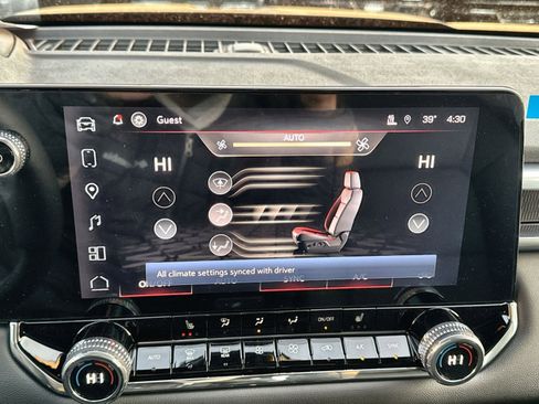 New 2026 GMC Canyon Elevation w/ Convenience Package image 21