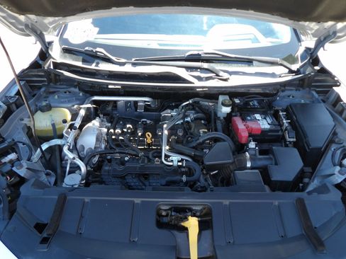 Used 2021 Nissan Rogue Platinum FWD image 25