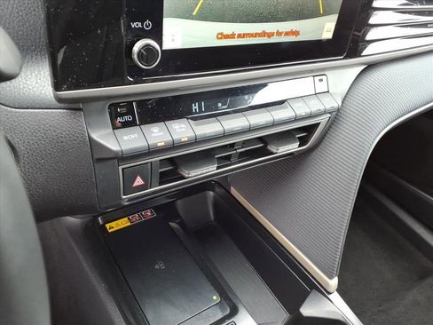 Certified 2025 Toyota Camry SE image 23