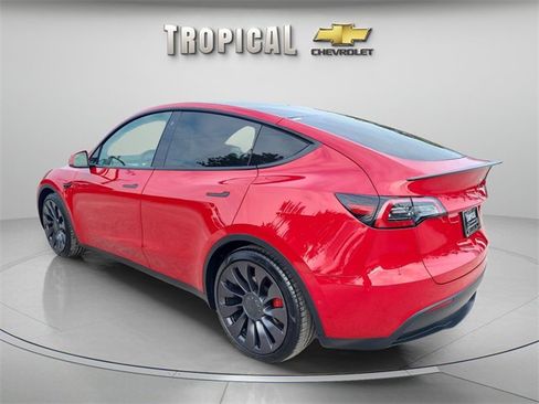 Used 2022 Tesla Model Y Performance image 3