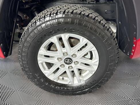Used 2022 Toyota Tundra SR5 AWD/4WD image 25