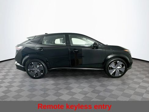 Used 2023 Nissan Ariya AWD/4WD image 12