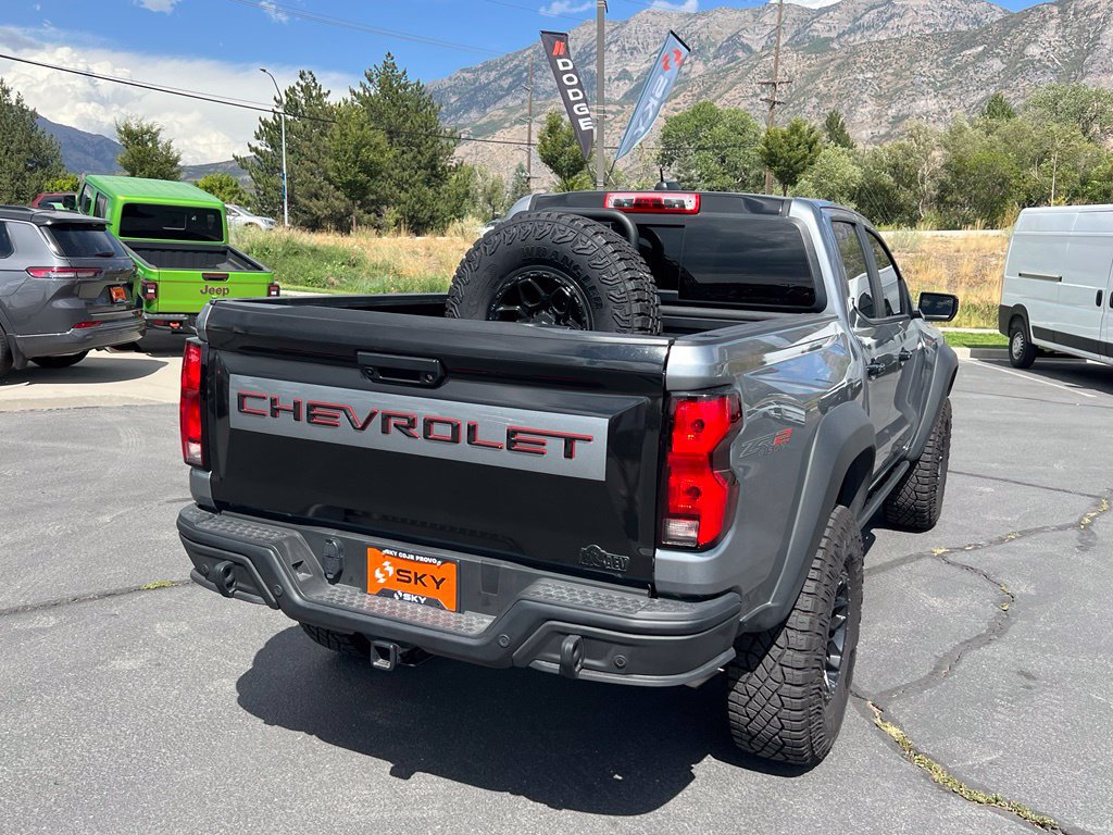 Used 2025 Chevrolet Colorado ZR2 w/ ZR2 Bison Edition AWD/4WD image 13