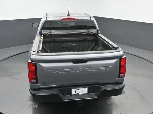 Used 2025 Chevrolet Colorado Z71 w/ Technology Package AWD/4WD image 40