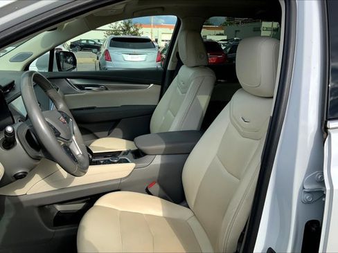 Used 2022 Cadillac XT5 Premium Luxury image 25