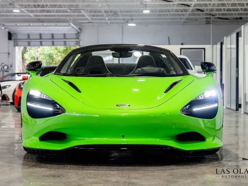 Used 2026 McLaren 750S Spider RWD image 75