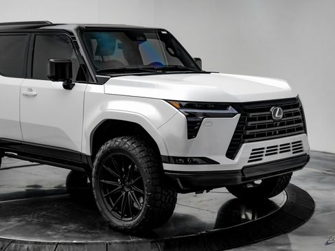 Used 2025 Lexus GX 550 image 24